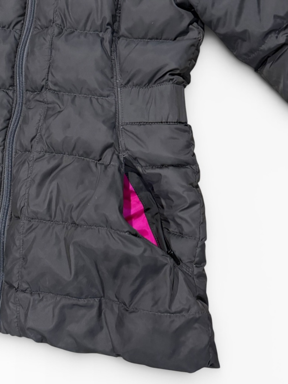 The North Face Women's Gray Puffer Jacket 550 Pink Lining and Faux Fur Hood - S - Picture 6 of 12